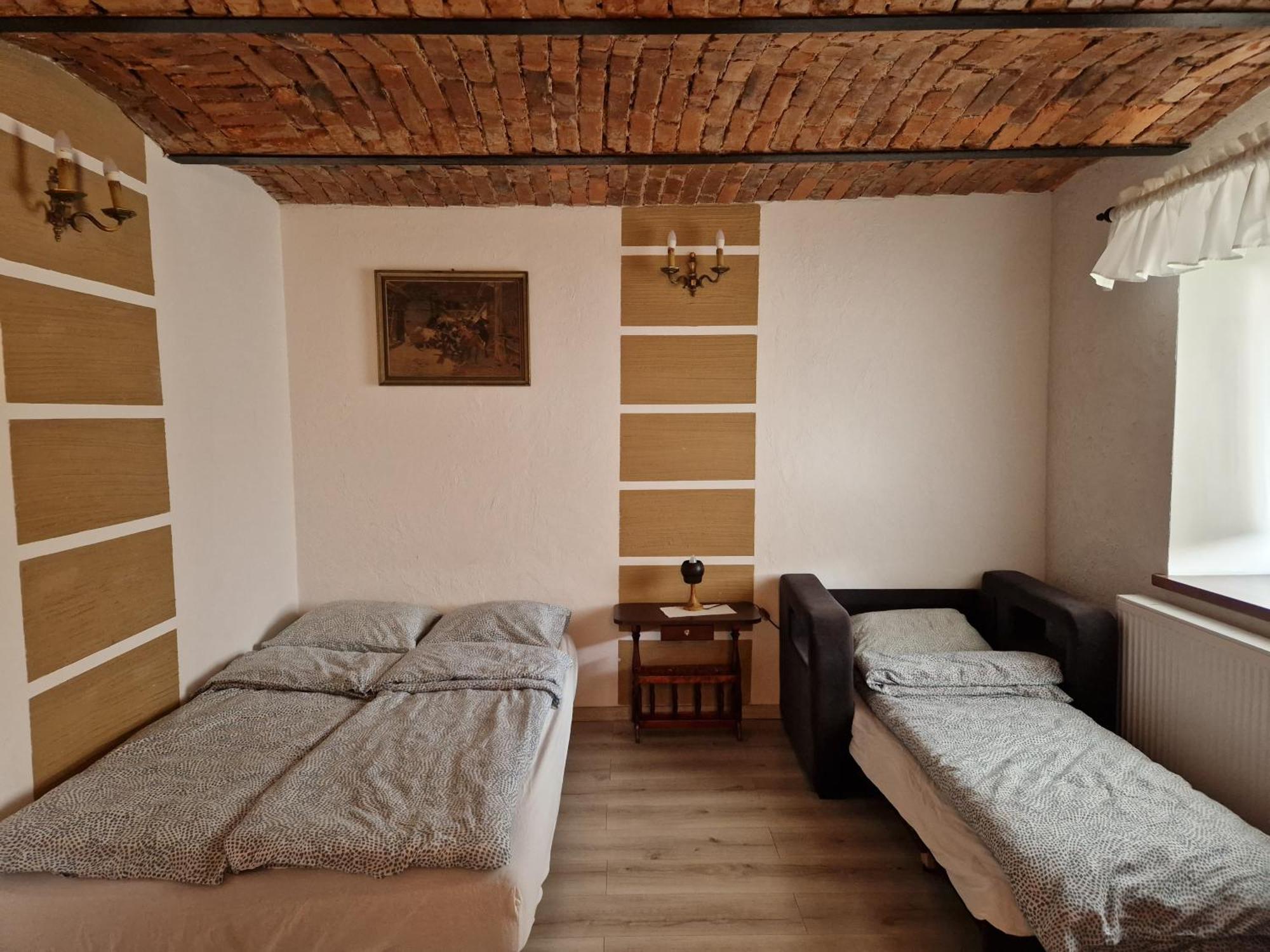 Hotel Stara Kuznia Radkow Extérieur photo